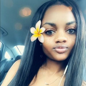 Meet your Posher, Shari